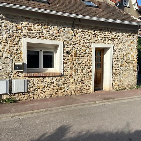 Maison Au Calme A L'Oree Du Bois. Acces A13-A14 Orgeval  Exteriör bild